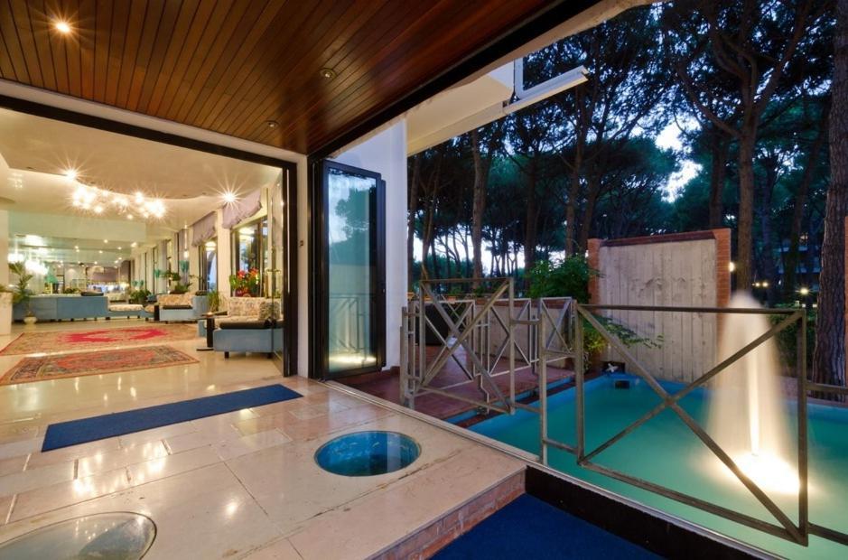 Hotel King Lido di Jesolo Bagian luar foto